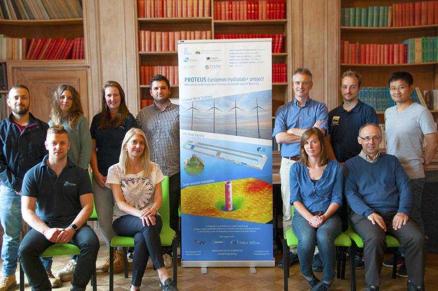 2018年6月4日，研究人员在HR Wallingford会见了欧盟Hydralab +项目PROTEUS，该项目旨在改进海上风力涡轮机单桩冲刷防护设计。 （照片：HR Wallingford）