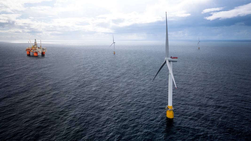 EquinorのHywind Tampenプロジェクトでは、浮体式風力タービンを使用して、SnorreおよびGullfaksの石油およびガス生産施設に電力を供給します。 （画像：Equinor）
