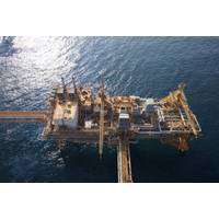 Offshore inspection for Dubai Petroleum. Photo: Cyberhawk