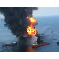 Response crews battle the blazing remnants of the off shore oil rig Deepwater Horizon April 21, 2010 (File photo: U.S. Coast Guard)