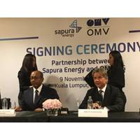 Sapura Energy's Tan Sri Shahril and OMV's Johann Pleininger at the November 2019 signing ceremony (Photo: OMV)