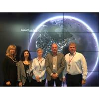 Signing of agreement between GAC EnvironHull and Statoil at Statoil’s Headquarter in Stavanger, Norway. From left to right: Åshild Eltervåg, Nadia Nikmanesh, Elin Haave, Karl Ingvar Jorgensen and Robert Anderson. (Photo: Simon Doran)