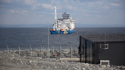 The cable-laying vessel NKT Victoria at the Johan Sverdrup converter station at Haugsneset near Kårstø.(Photo: Øyvind Gravås - Woldcam / Statoil)