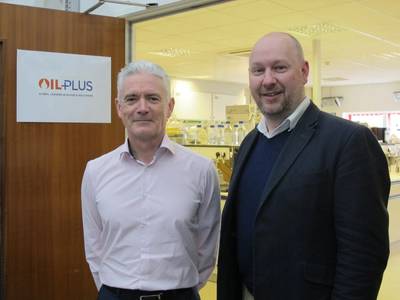 Mark Cavanagh (right) who has acquired Oil Plus beside the company’s managing director Kevin Murray.  (Photo: Oil Plus)