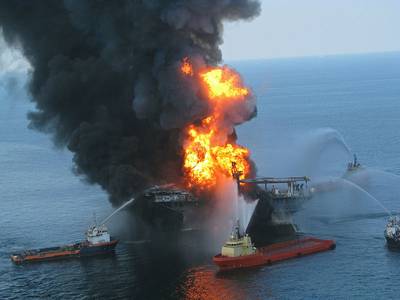 Deepwater Horizon (USCG photo)