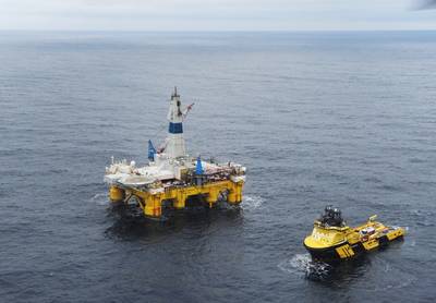 Polar Pioneer in the Barents Sea - Statoil - Photo Harald Pettersen