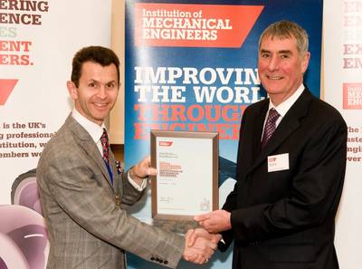 Mark Hunt, President of IMechE presenting EnerMech’s Phil Bentley with his Fellowship accreditation (Photo: EnerMech)