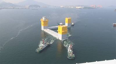 Towing the three-column semi-sub at Nagasaki port