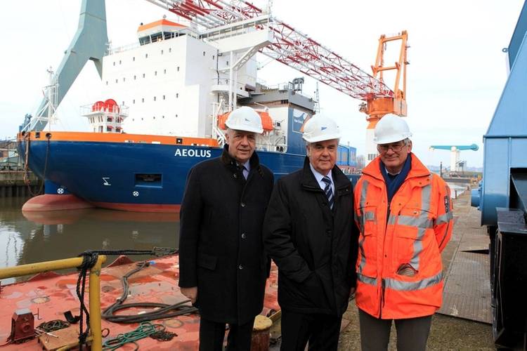 From left: Berthold Brinkmann, Sietas Insolvency Administrator; Frank Horch, Hamburg’s Senator for Economy, and Peter Bunschoten, Staff Director Technical Department at Van Oord, at Sietas Shipyard in front of the Aeolus