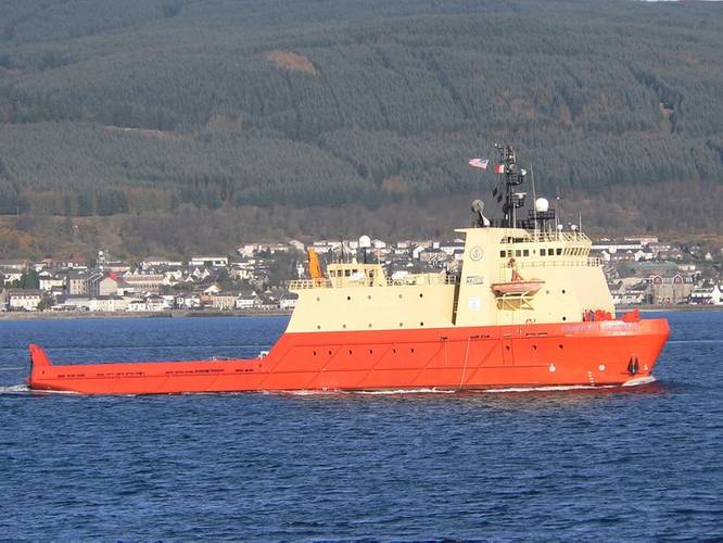 CAROLYN CHOUEST: Edison Chouest vessel working Pacific waters. Photos:  Iain Cameron