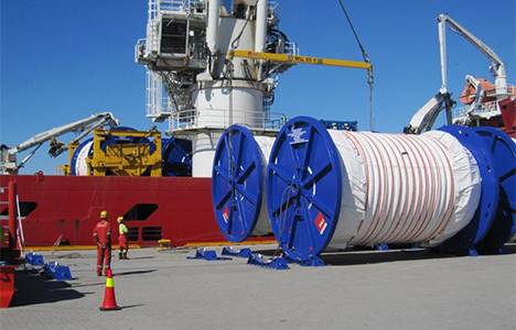 Mooring lines loaded on to Skandi Skansen  (Photo: Statoil)